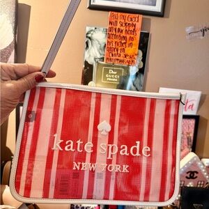 Kate Spade Ella Wristlet